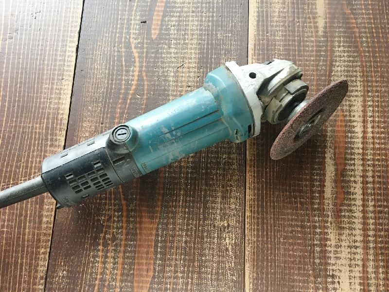砂型のバリ取り